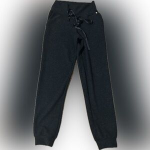 Cache coeur joggers
